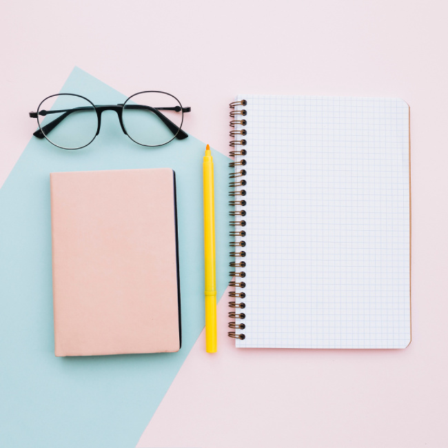 دفتر و کاغذ